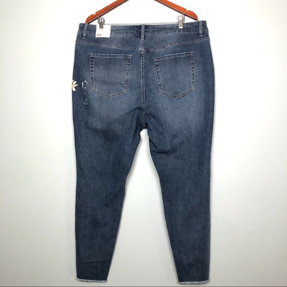 NEW LANE BRYANT high rise ultimate stretch skinny - Picture 6 of 15